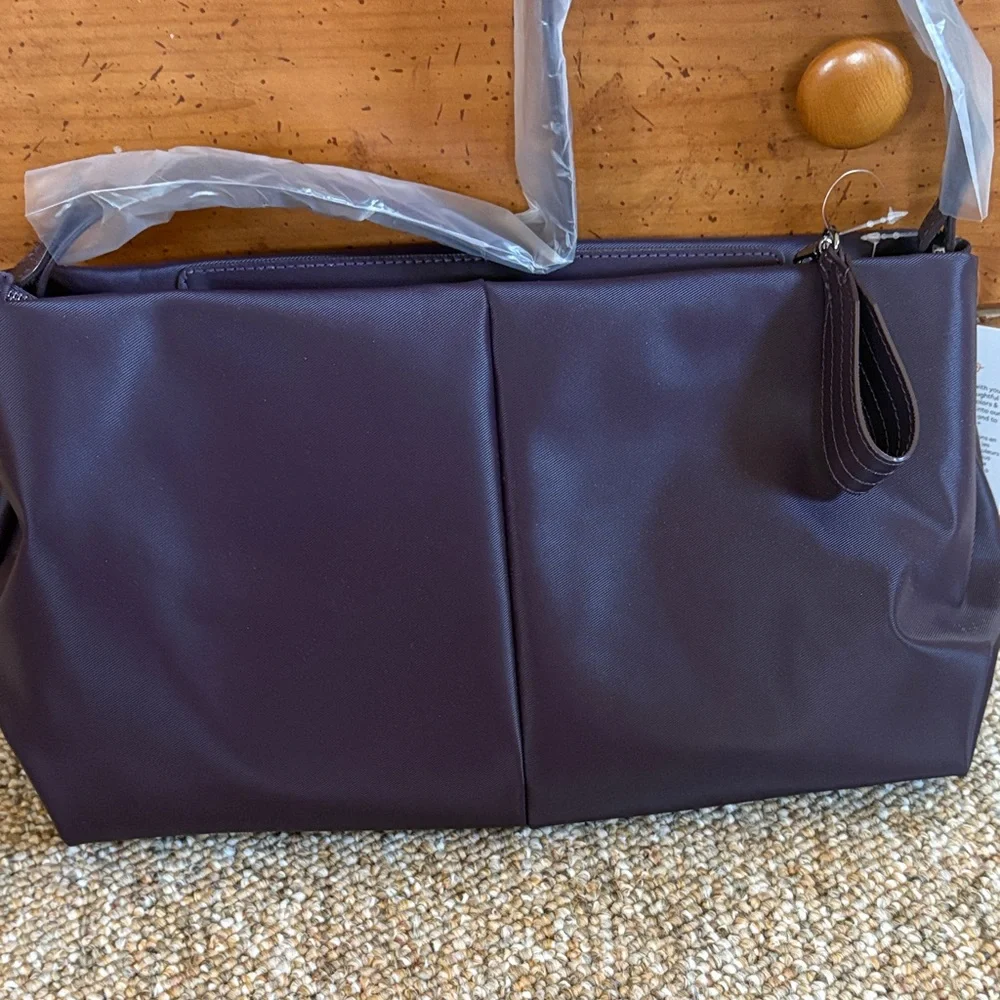 LUG HALF PLUNGE PLUM - Picture 2 of 4